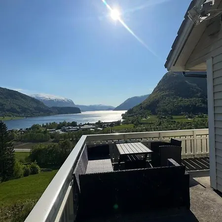 Leiligheit I Hornindal *